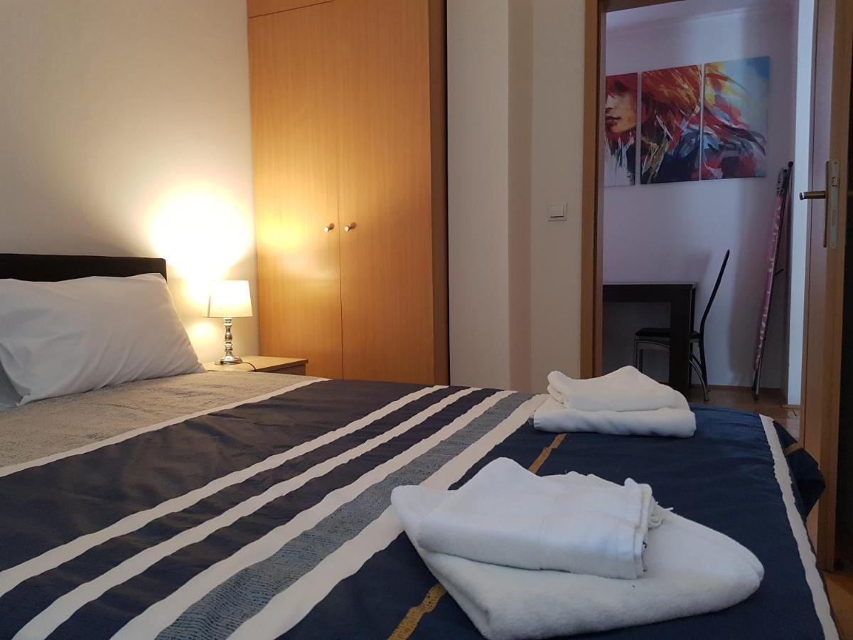 Rajiceva 5- Apartman Sa Prostranom Terasom I Garaznim Mestom Kragujevac Exteriér fotografie
